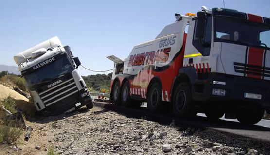 Grúas Bobbytrans rescate de vehículo 2