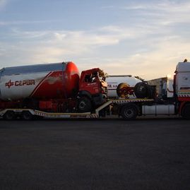 Grúas Bobbytrans arrastre de camiones y vehículo 8