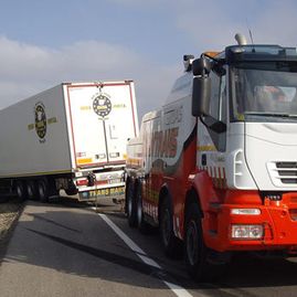 Grúas Bobbytrans arrastre de camiones y vehículo 10