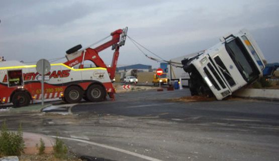 Grúas Bobbytrans rescate de vehículo 6